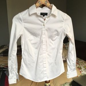 Like New! Fitted Button-Down Banana Republic 0P